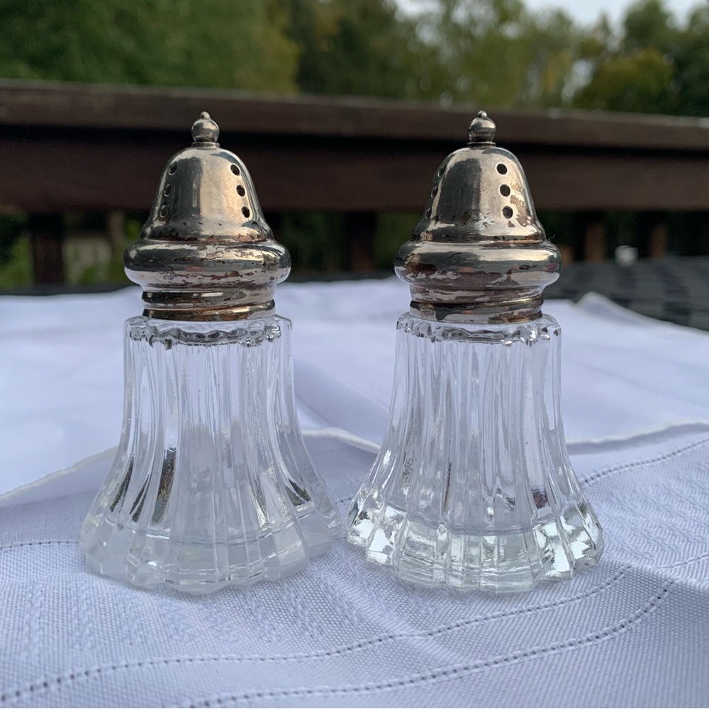 Salt & Pepper Shakers